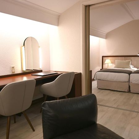 Hotel Le Rempart Tournus Eksteriør bilde