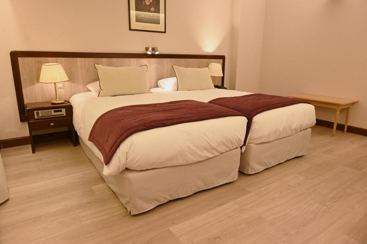 Hotel Le Rempart Tournus Rom bilde